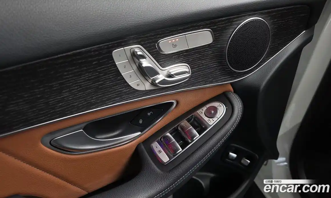 Mercedes-Benz GLC-Class 2021 2.0 гидро, фото 30