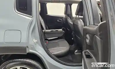 Jeep Renegade 2018 2.4 автомат (гидро), миниатюра 12