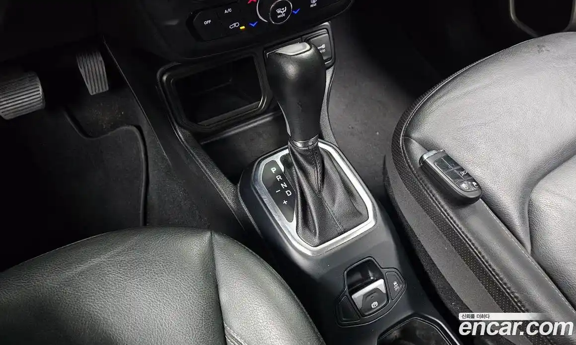 Jeep Renegade 2018 2.4 автомат (гидро), фото 9