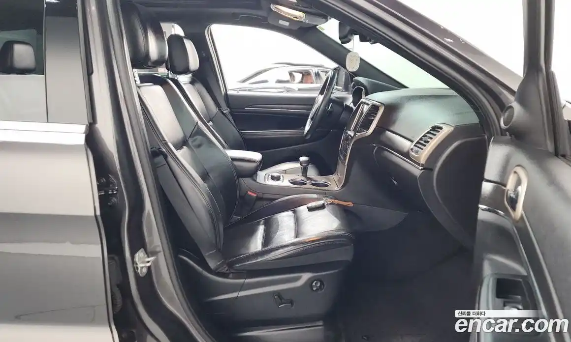 Jeep Cherokee 2015 3.0 автомат (гидро), фото 11