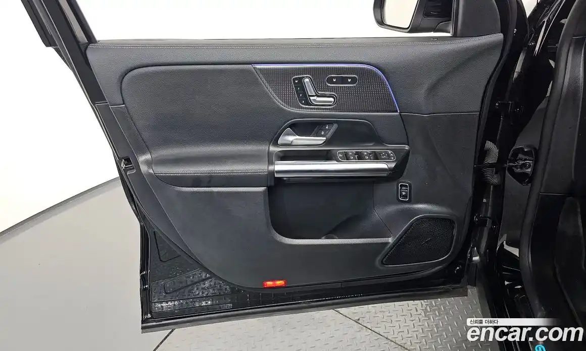 Mercedes-Benz EQA 2021 0.2 гидро, фото 14