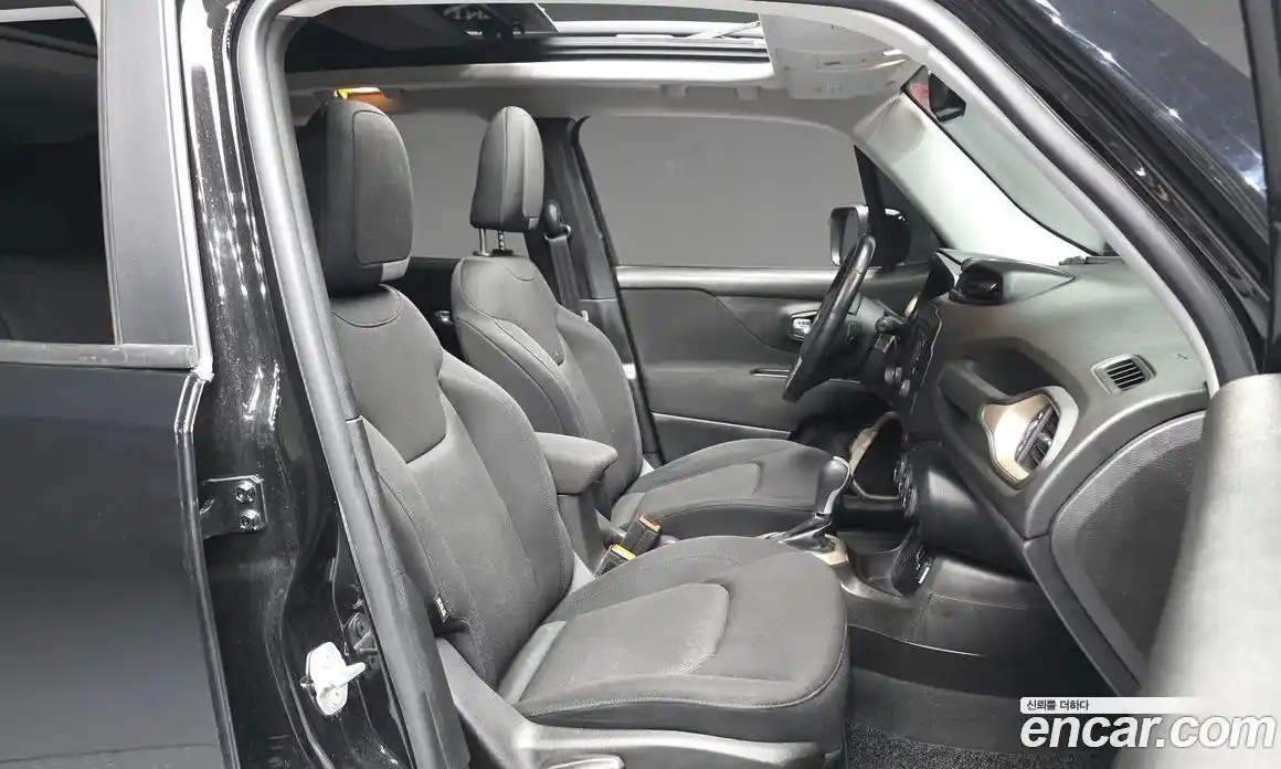 Jeep Renegade 2017 2.4 автомат (гидро), фото 12