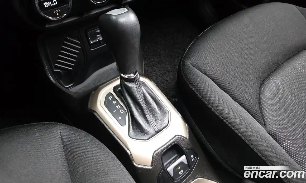 Jeep Renegade 2017 2.4 автомат (гидро), фото 9