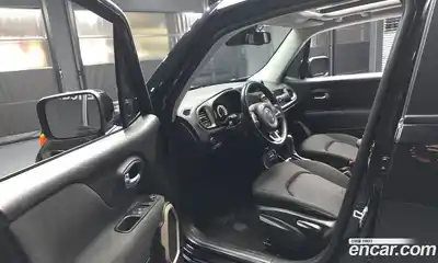 Jeep Renegade 2017 2.4 автомат (гидро), миниатюра 10