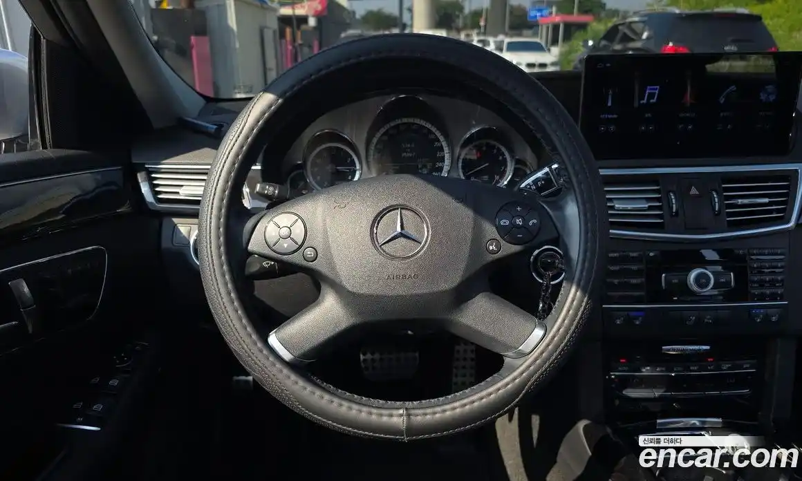 Mercedes-Benz E-Class 2010 3.5 автомат (гидро), фото 13