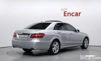 Mercedes-Benz E-Class 2010 3.5 автомат (гидро), миниатюра 2