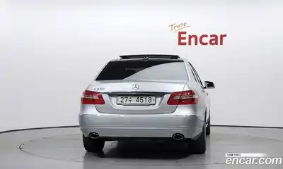 Mercedes-Benz E-Class 2010 3.5 автомат (гидро), миниатюра 4