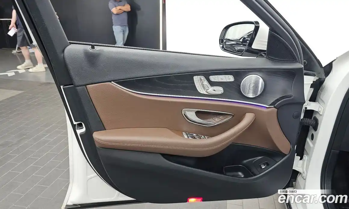 Mercedes-Benz E-Class 2019 2.0 автомат (гидро), фото 14