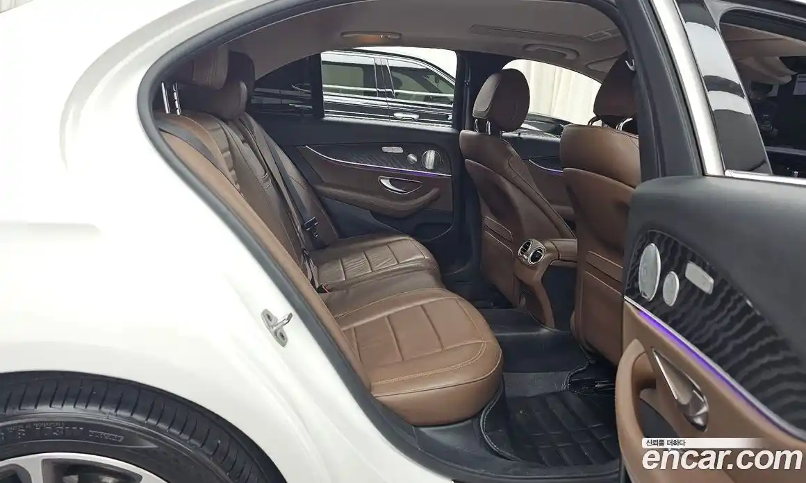 Mercedes-Benz E-Class 2019 2.0 автомат (гидро), фото 18