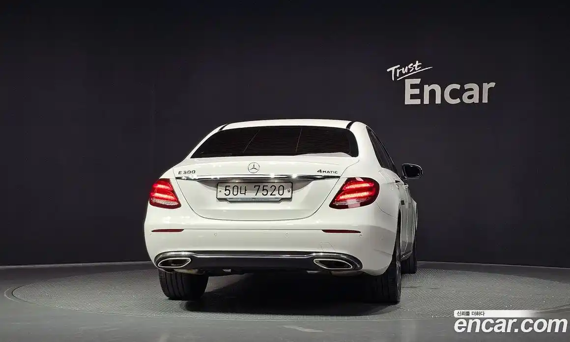 Mercedes-Benz E-Class 2019 2.0 автомат (гидро), фото 4
