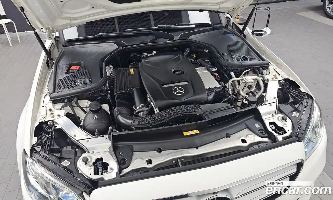Mercedes-Benz E-Class 2019 2.0 автомат (гидро), фото 6