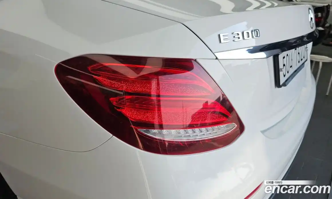 Mercedes-Benz E-Class 2019 2.0 автомат (гидро), фото 9
