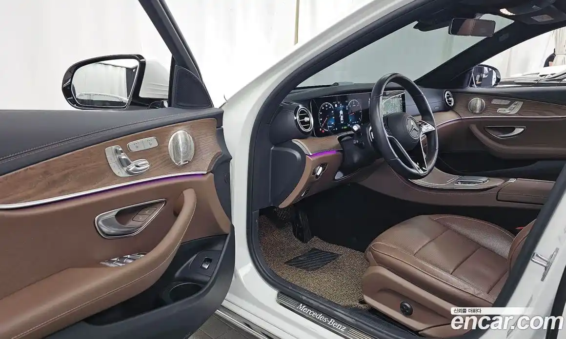 Mercedes-Benz E-Class 2023 1.9 автомат (гидро), фото 13