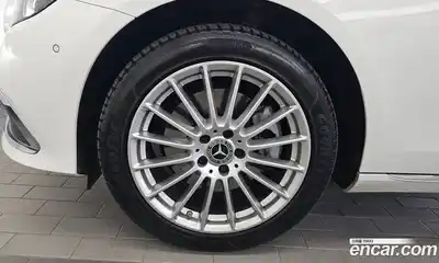 Mercedes-Benz E-Class 2023 1.9 автомат (гидро), миниатюра 5