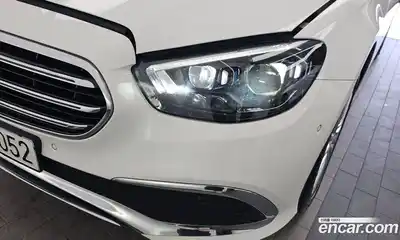Mercedes-Benz E-Class 2023 1.9 автомат (гидро), миниатюра 8