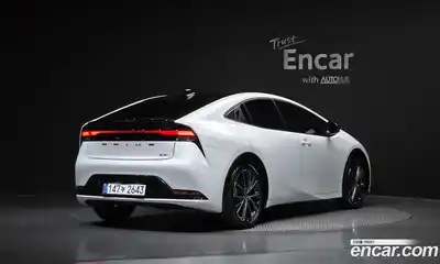 Toyota Prius 2024 2.0 автомат (гидро), миниатюра 2 Toyota Prius 2024 2.0 автомат (гидро), миниатюра 2