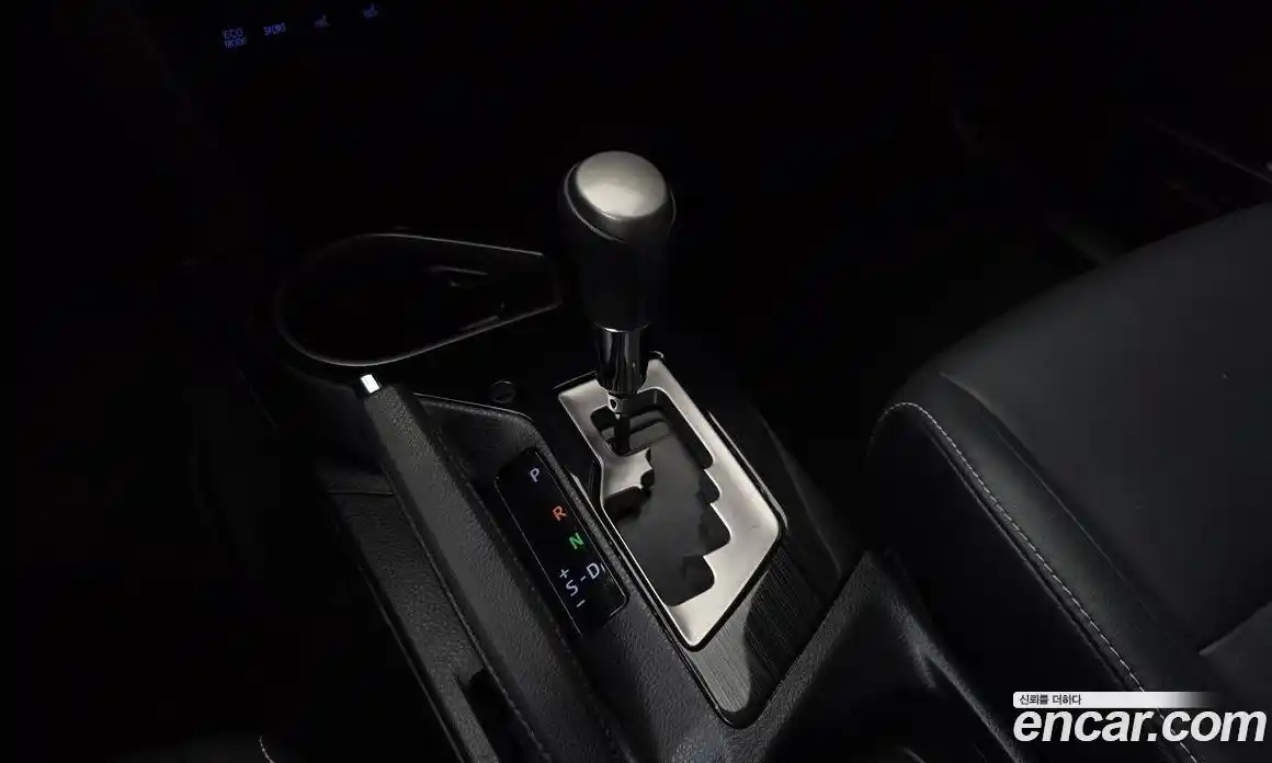 Toyota RAV4 2018 2.5 автомат (гидро), фото 12 Toyota RAV4 2018 2.5 автомат (гидро), фото 12