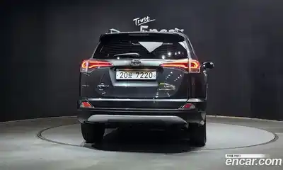 Toyota RAV4 2018 2.5 автомат (гидро), миниатюра 4 Toyota RAV4 2018 2.5 автомат (гидро), миниатюра 4