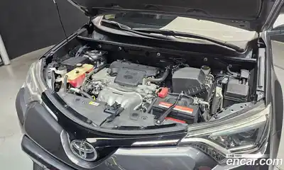 Toyota RAV4 2018 2.5 автомат (гидро), миниатюра 6 Toyota RAV4 2018 2.5 автомат (гидро), миниатюра 6