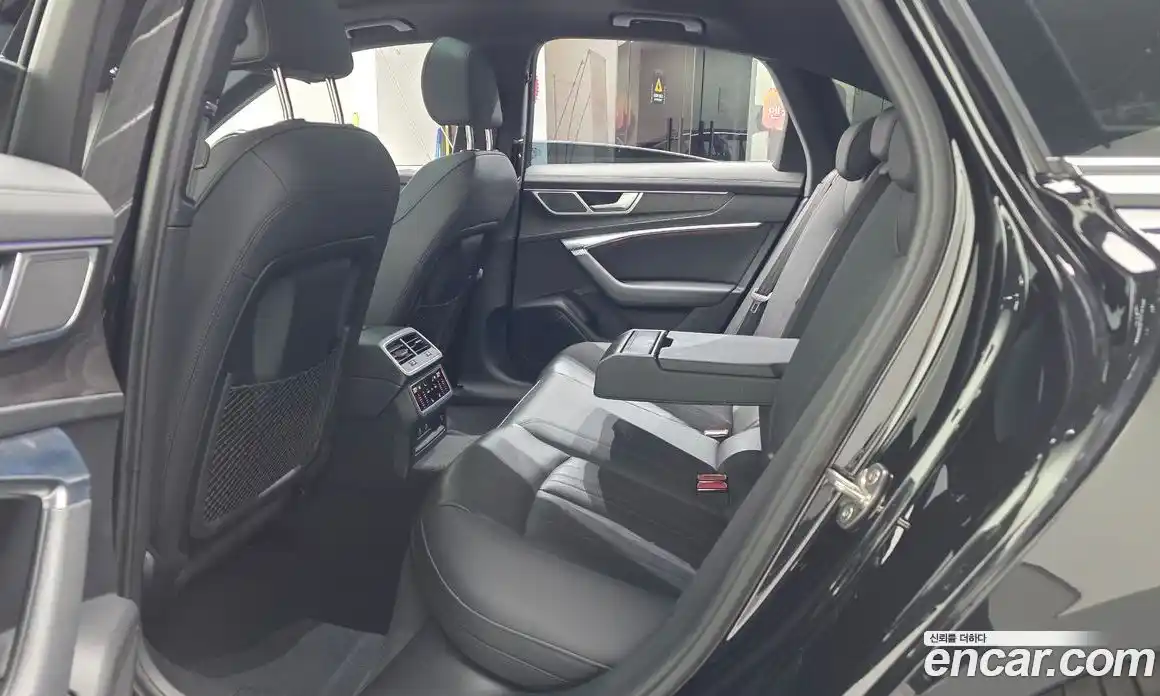 Audi A6 2022 2.0 автомат (гидро), фото 12