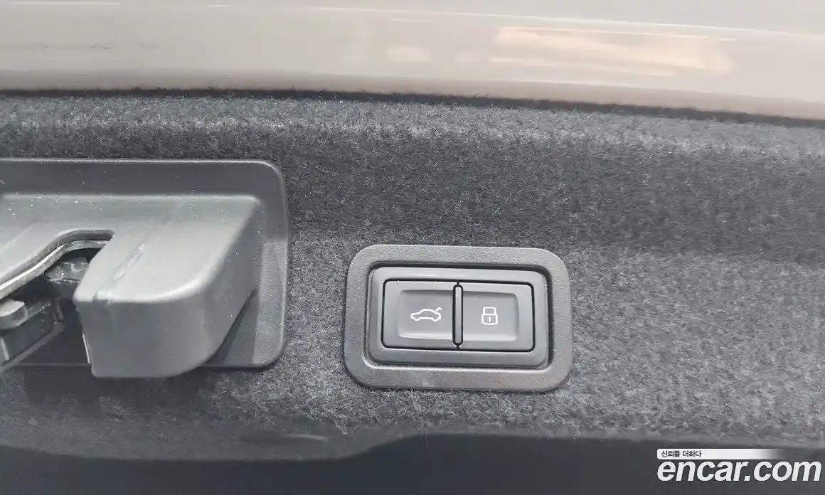 Audi A6 2020 2.0 автомат (гидро), фото 23