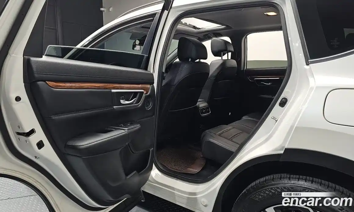 Honda CR-V 2017 1.5 автомат (гидро), фото 12