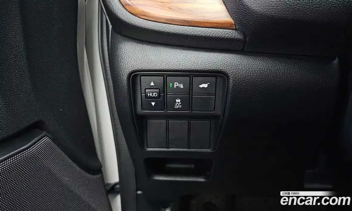 Honda CR-V 2017 1.5 автомат (гидро), фото 17