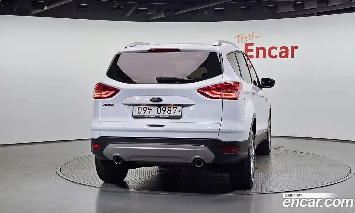 Ford Kuga 2016 2.0 автомат (гидро), фото 4