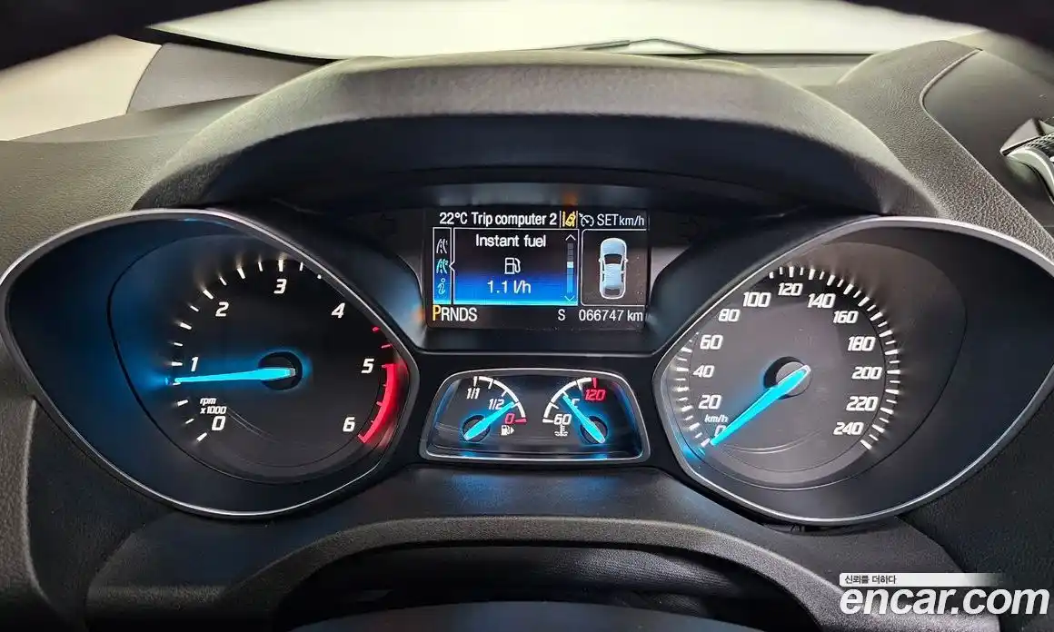 Ford Kuga 2016 2.0 автомат (гидро), фото 8