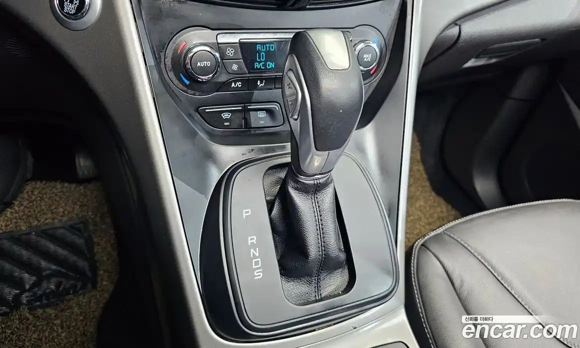 Ford Kuga 2016 2.0 автомат (гидро), фото 9