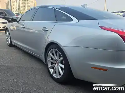 Jaguar XJ 2014 3.0 автомат (гидро), миниатюра 2 Jaguar XJ 2014 3.0 автомат (гидро), миниатюра 2