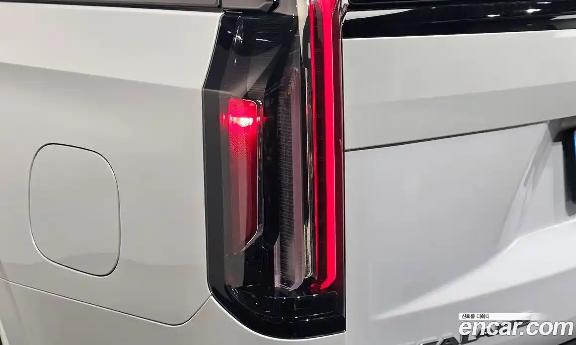 Cadillac Escalade 2023 6.2 автомат (гидро), фото 9 Cadillac Escalade 2023 6.2 автомат (гидро), фото 9