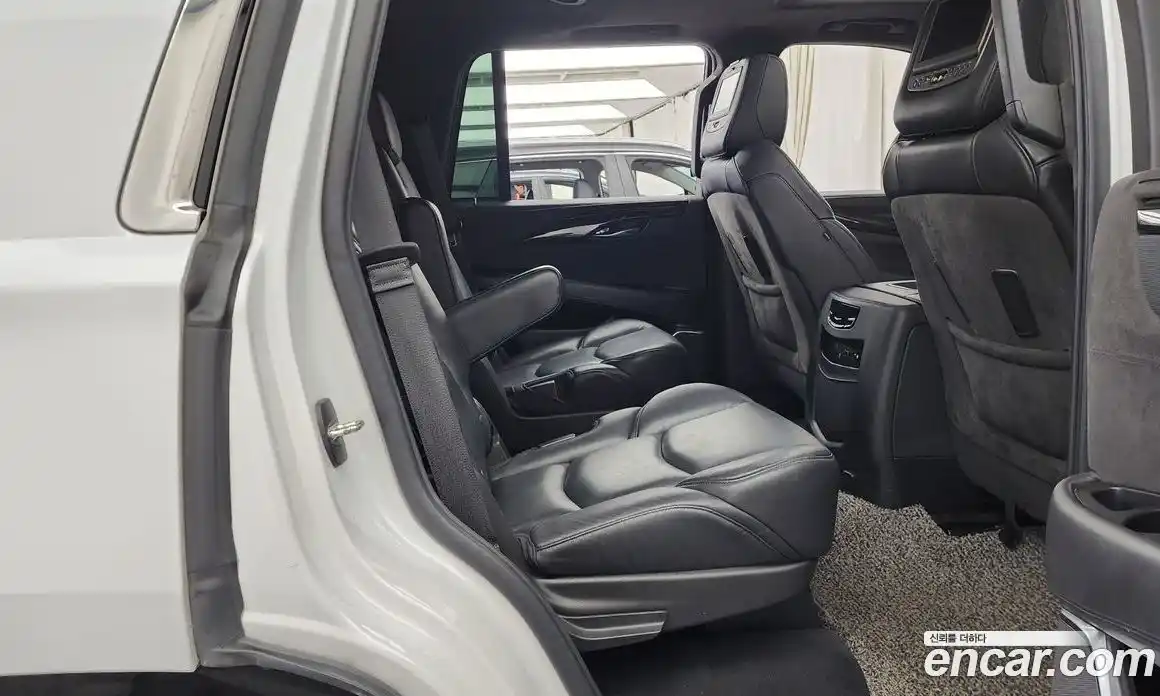 Cadillac Escalade 2019 6.2 автомат (гидро), фото 12 Cadillac Escalade 2019 6.2 автомат (гидро), фото 12