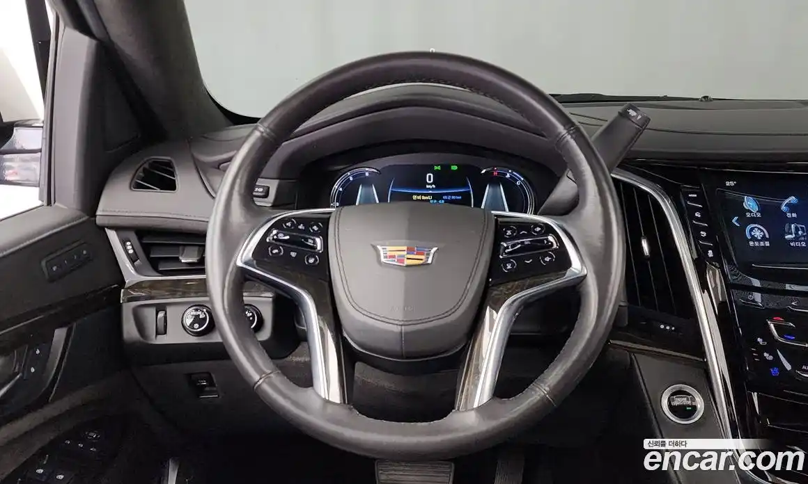 Cadillac Escalade 2019 6.2 автомат (гидро), фото 13 Cadillac Escalade 2019 6.2 автомат (гидро), фото 13