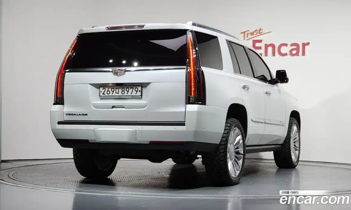Cadillac Escalade 2019 6.2 автомат (гидро), фото 2 Cadillac Escalade 2019 6.2 автомат (гидро), фото 2