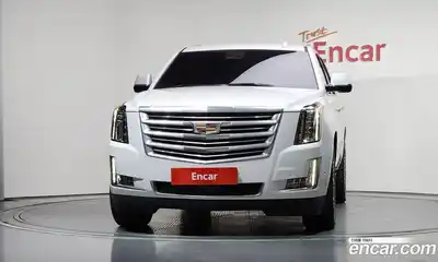 Cadillac Escalade 2019 6.2 автомат (гидро), миниатюра 3 Cadillac Escalade 2019 6.2 автомат (гидро), миниатюра 3