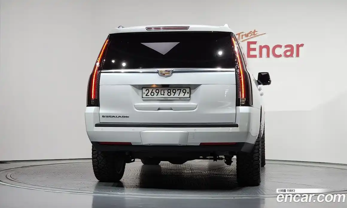 Cadillac Escalade 2019 6.2 автомат (гидро), фото 4 Cadillac Escalade 2019 6.2 автомат (гидро), фото 4