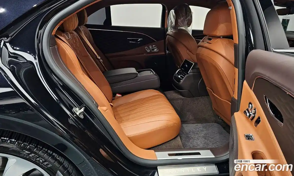 Bentley Flying Spur 2022 4.0 автомат (гидро), фото 17 Bentley Flying Spur 2022 4.0 автомат (гидро), фото 17