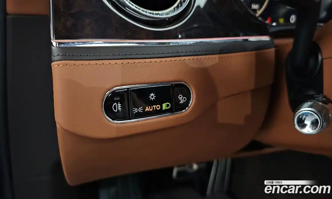Bentley Flying Spur 2022 4.0 автомат (гидро), фото 30 Bentley Flying Spur 2022 4.0 автомат (гидро), фото 30