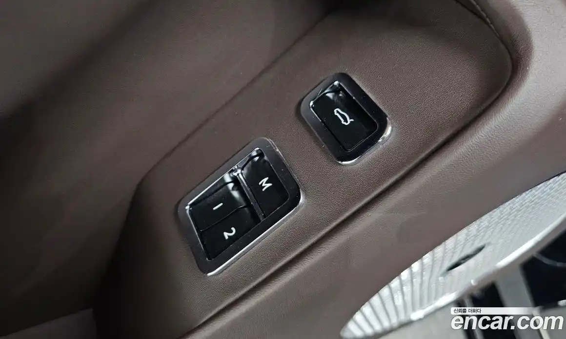 Bentley Flying Spur 2022 4.0 автомат (гидро), фото 42 Bentley Flying Spur 2022 4.0 автомат (гидро), фото 42