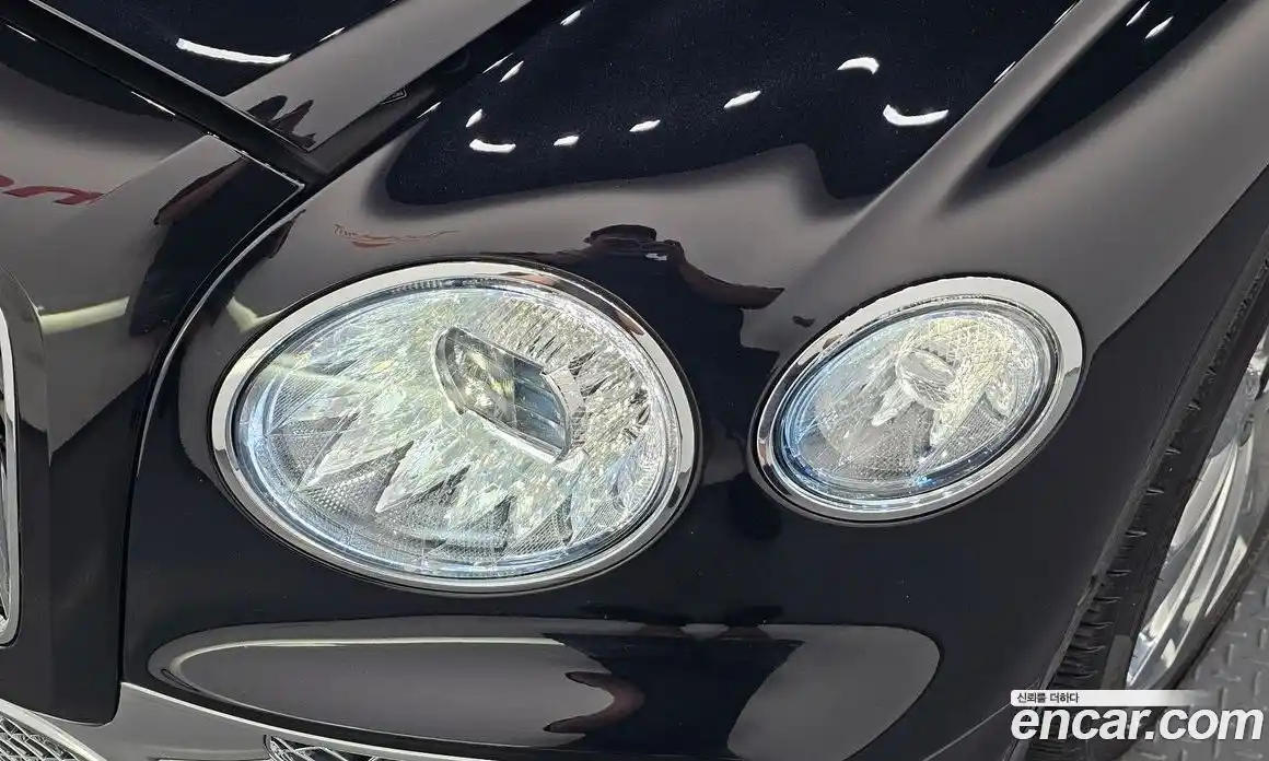 Bentley Flying Spur 2022 4.0 автомат (гидро), фото 8 Bentley Flying Spur 2022 4.0 автомат (гидро), фото 8