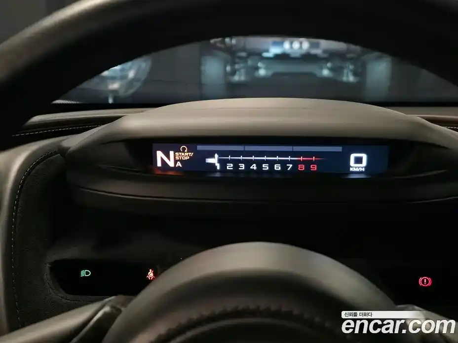 McLaren 720S 2017 4.0 автомат (гидро), фото 13 McLaren 720S 2017 4.0 автомат (гидро), фото 13
