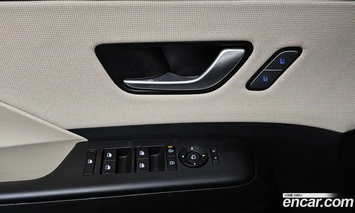 Hyundai Kona 2023 1.6 автомат (гидро), фото 12