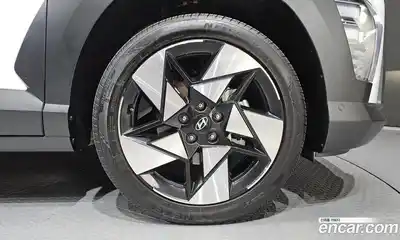Hyundai Kona 2023 1.6 автомат (гидро), миниатюра 5