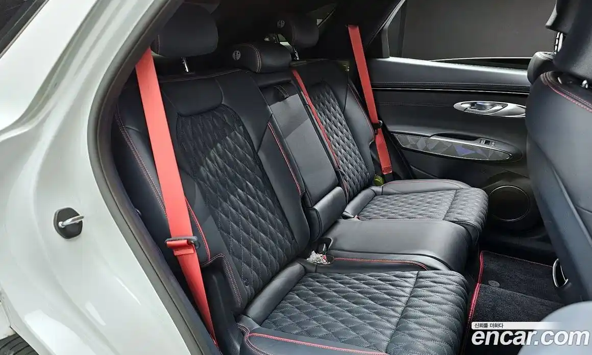 Genesis GV70 2023 2.5 автомат (гидро), фото 12