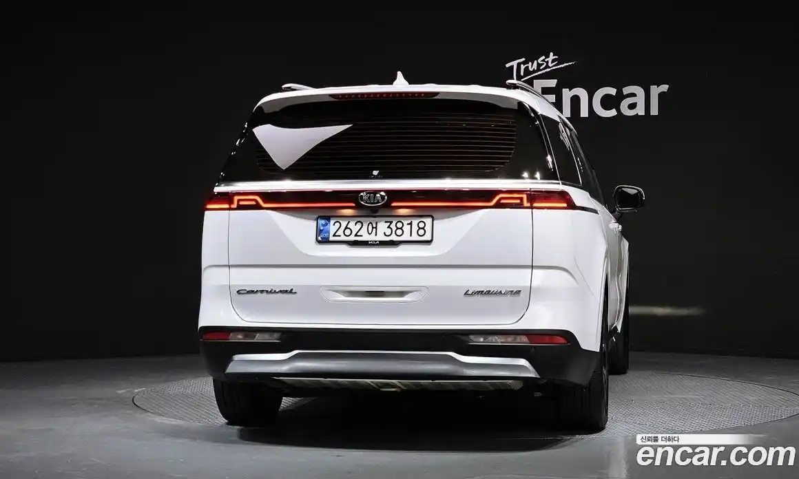 Kia Carnival 2020 2.2 автомат (гидро), фото 4