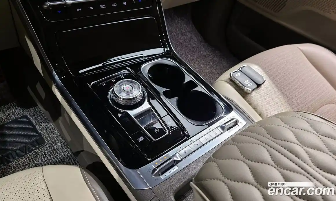 Kia Carnival 2020 2.2 автомат (гидро), фото 9