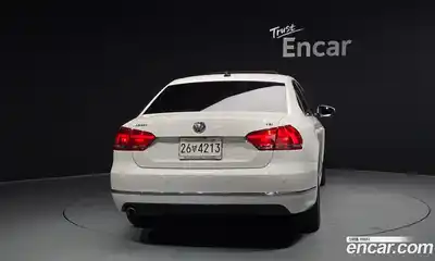 Volkswagen Passat 2015 1.8 автомат (гидро), миниатюра 4