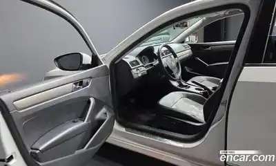 Volkswagen Passat 2015 1.8 автомат (гидро), миниатюра 10