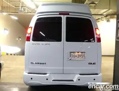 GMC Savana 2022 6.6 автомат (гидро), миниатюра 3